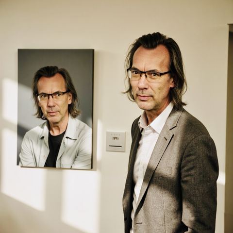 AI Selfies 2024–2025, KI-generiertes Selbstporträt 32, Markus Wintersberger
