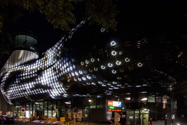Kunsthaus Graz · BIX · Hyperillusion 2015 – Hyperillusion Graz / The Stone