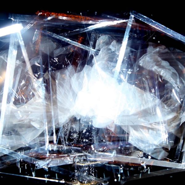 Lichtspur · Blitzlicht — RAUM 11, Markus Wintersberger 2011/2012