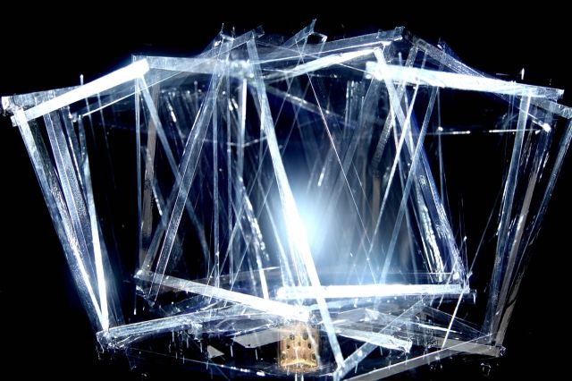 Rotationsmodell · gleichseitiger offener Würfel — RAUM 11, Markus Wintersberger 2011/2012